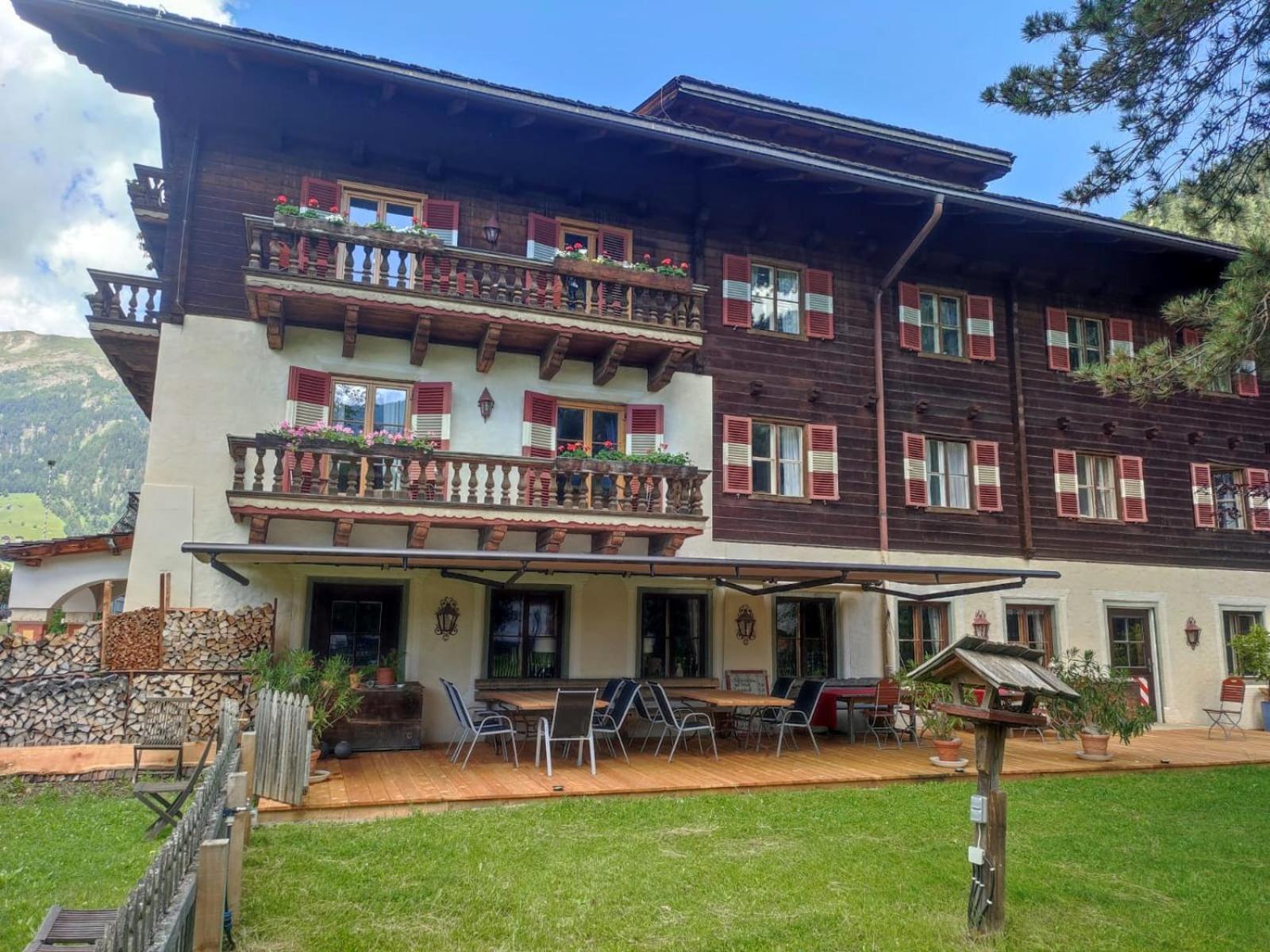 Hotel Schlosswirt Großkirchheim Εξωτερικό φωτογραφία